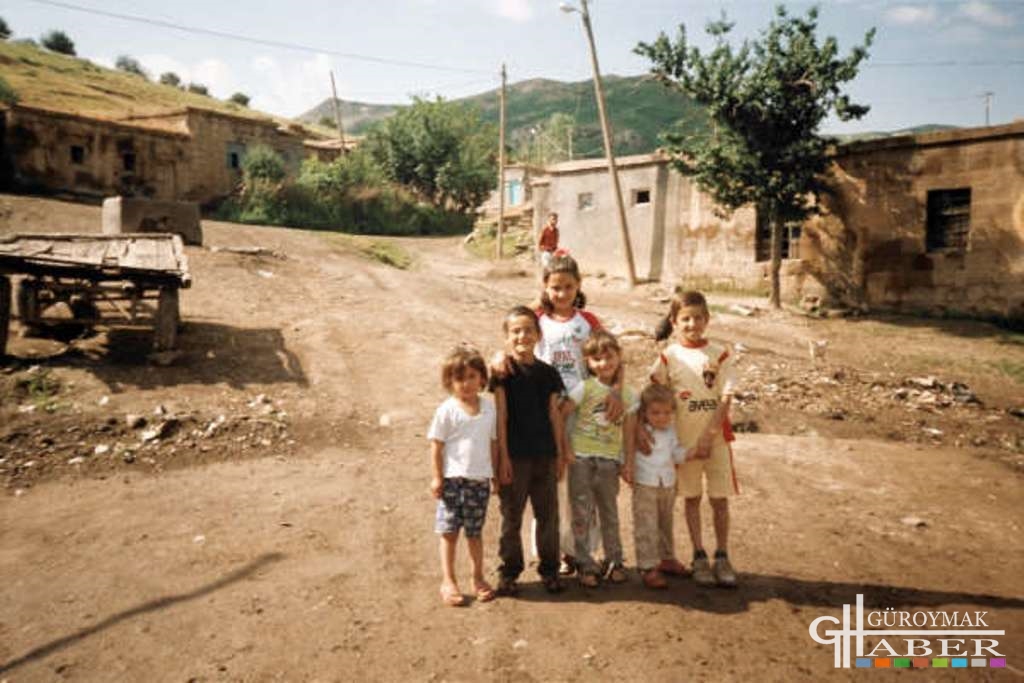 Güroymak ilçesine bağlı köy ve belde resimleri (Karma)