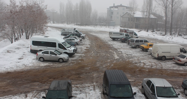 Güroymak Belediyesi'nden ücretsiz otopark hizmeti