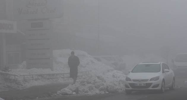 Güroymak’ta yoğun sis hayatı olumsuz etkiliyor